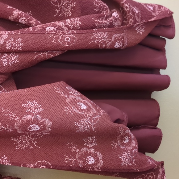 NWOT LucieV-Neck smocked Midi Dress,‎ Small Size - Picture 10 of 12